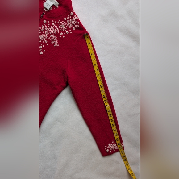 Vintage Appleseed's Women's Red Cardigan 100% Wool Embroidered Feminine Size M - Picture 13 of 14